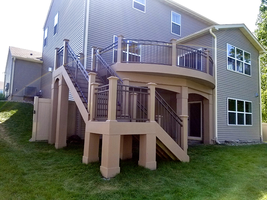 TimberTech Radius Decking & Westbury Railing - Custom deck built by Dream Decks in Twin Cities, Minnesota