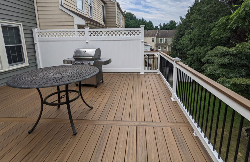 Commercial deck with safety railings