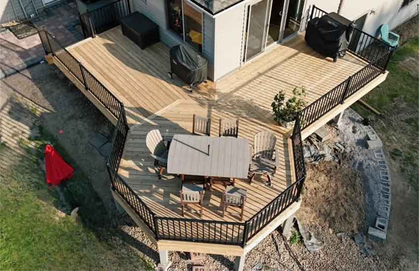 Beautiful Pool Deck Cedar with Metal Railings